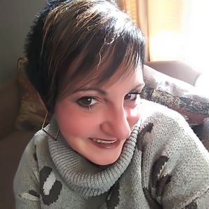 Meet your Posher, Loretta lynn